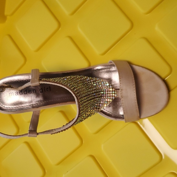 Sandals - Picture 3 of 7